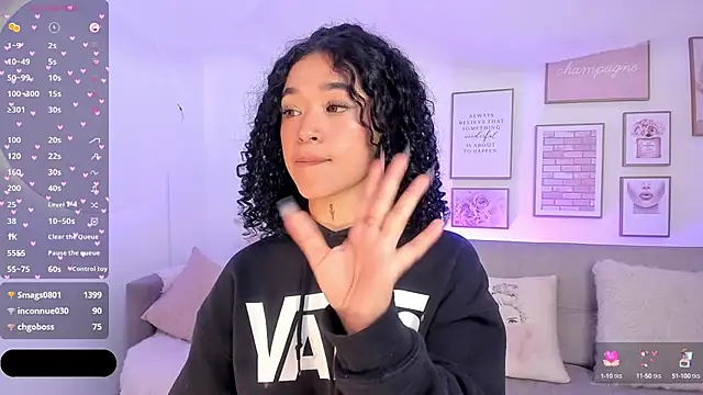 Crystal Dluna online show from 01-23-25, 06:35