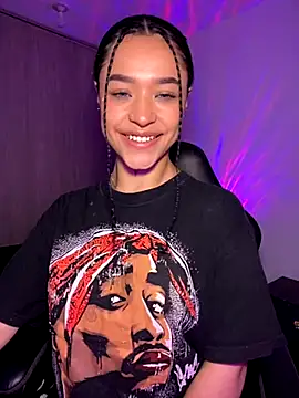 Crystal Dluna online show from 10-13-25, 05:13