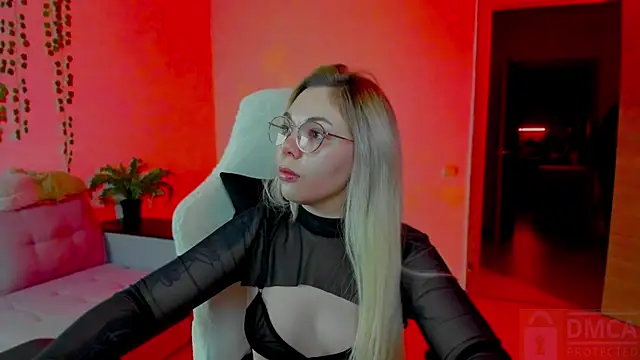 whoa-hoa-hoa-hoa-hoa online show from 12-01-25, 06:57