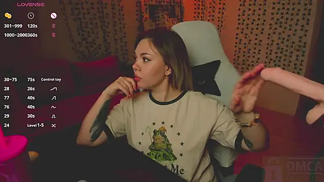 whoa-hoa-hoa-hoa-hoa online show from 04-10-26, 05:17