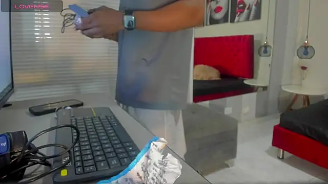 KENDER21  online show from 03-12-25, 12:47