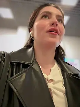 meow girl online show from 01-20-25, 11:13