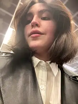 meow girl online show from 03-14-25, 12:07