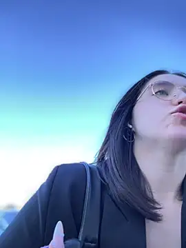 meow girl online show from 09-25-25, 08:29