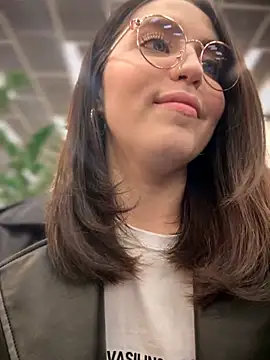 meow girl online show from 10-06-25, 03:53