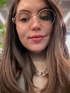 meow girl online show from 10-21-25, 11:00