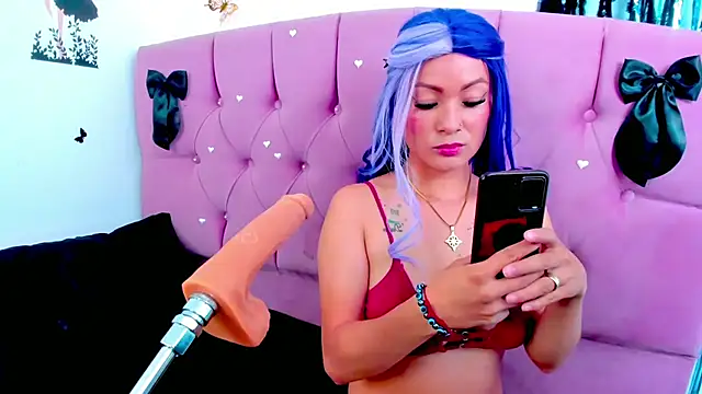 danythomsonm online show from 04-12-26, 03:11