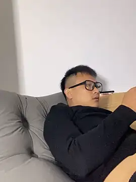 lixiaoshuai8 online show from 03-07-25, 04:46