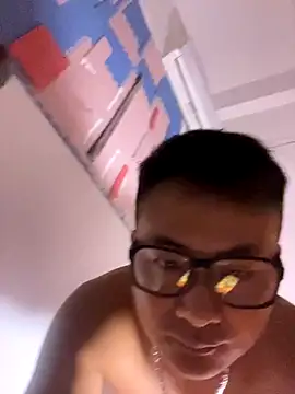 lixiaoshuai8 online show from 09-11-25, 04:56