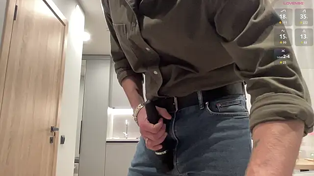 cute mark online show from 11-25-25, 05:18