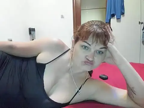 Snapshot of ElektraShine29 chatting on 09-22-25, 06:10 ElektraShine29 online show from 09-22-25, 06:10