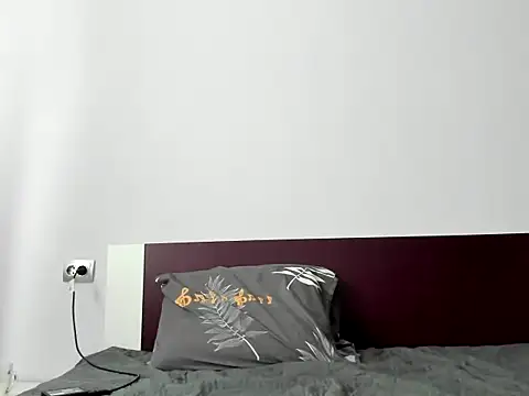 Snapshot of ElektraShine29 chatting on 10-18-25, 06:37 ElektraShine29 online show from 10-18-25, 06:37