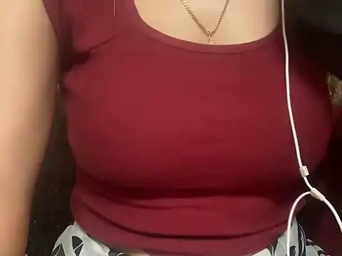  FluffyHxney  online show from 12-06-24, 06:04