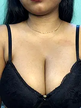 Ishaani 0 online show from 02-13-26, 05:42