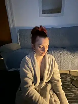 Snapshot of Stoner_BarbieXX chatting on 01-14-25, 10:12 Stoner BarbieXX online show from 01-14-25, 10:12