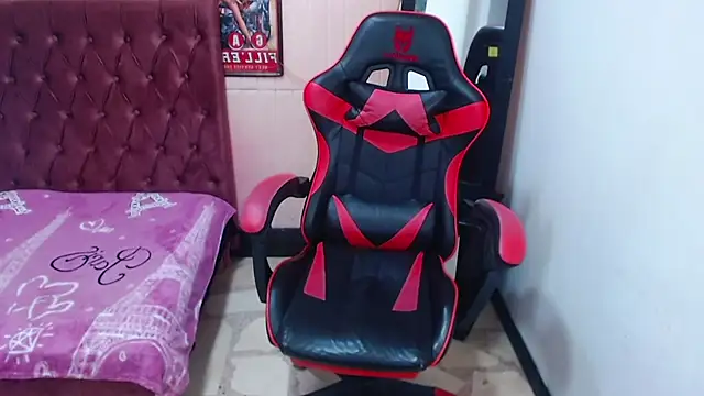 zoe connor19 online show from 02-23-25, 03:24