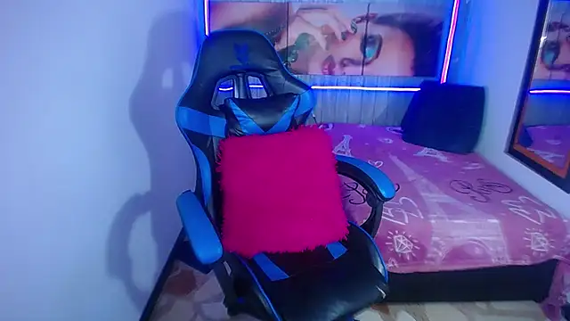 zoe connor19 online show from 03-11-25, 09:15