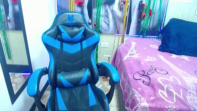 zoe connor19 online show from 03-23-25, 12:26