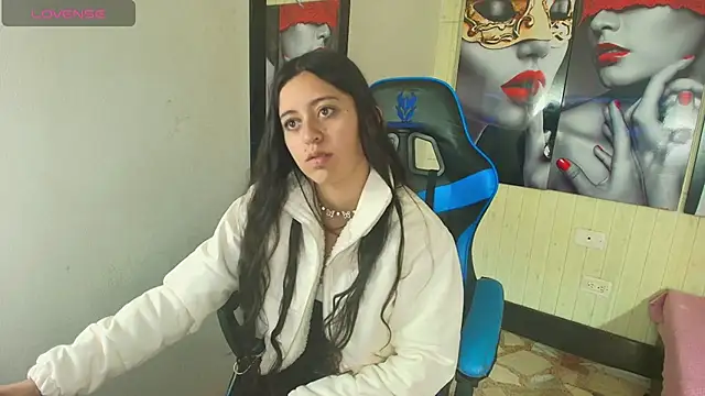 zoe connor19 online show from 09-15-25, 08:20