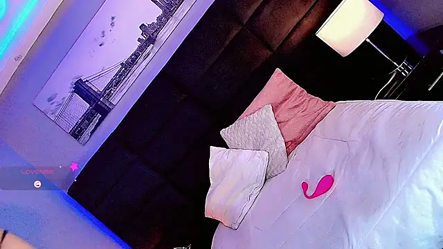 Shanelengel online show from 03-18-25, 08:59