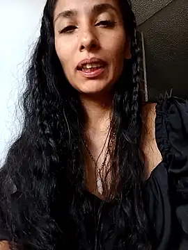 Snapshot of chloewildd_ chatting on 01-17-26, 02:11 chloewildd online show from 01-17-26, 02:11