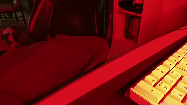 DirtyDi97 online show from 11-19-25, 01:33