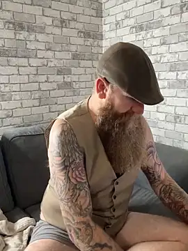 Snapshot of Ice_mannHH chatting on 12-07-24, 10:28 Ice mannHH online show from 12-07-24, 10:28