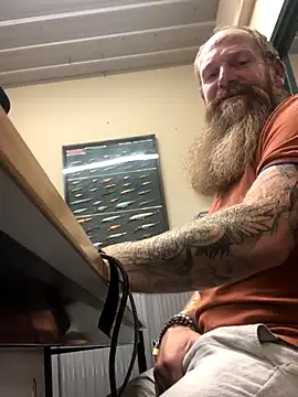 Snapshot of Ice_mannHH chatting on 09-30-25, 01:38 Ice mannHH online show from 09-30-25, 01:38