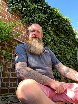 Ice mannHH online show from 04-22-26, 02:29