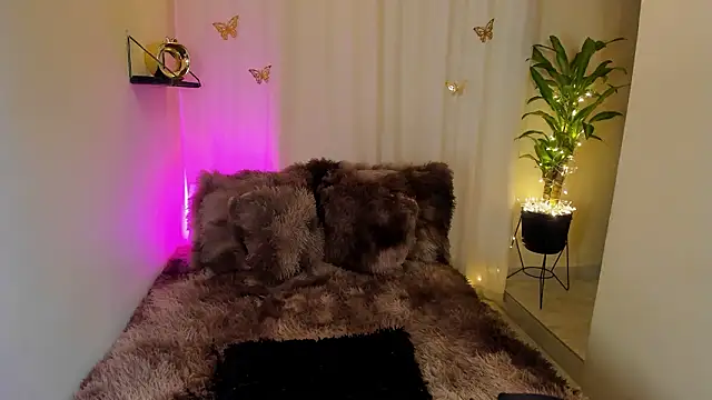 Snapshot of Kaaiiri chatting on 01-16-26, 02:32 Kaaiiri online show from 01-16-26, 02:32