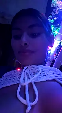 Snapshot of vanyacam_ chatting on 12-13-24, 06:21 vanyacam  online show from 12-13-24, 06:21