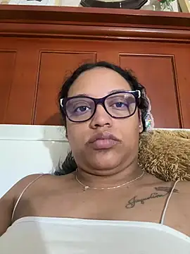 Snapshot of angela_angels_ chatting on 12-14-24, 12:33 angela angels online show from 12-14-24, 12:33