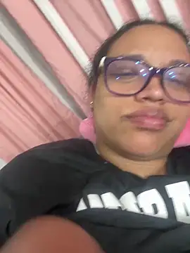 Snapshot of angela_angels_ chatting on 12-30-24, 10:32 angela angels online show from 12-30-24, 10:32