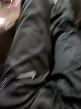 Snapshot of Juliano69xv chatting on 12-21-25, 11:56 Juliano69xv online show from 12-21-25, 11:56