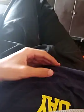 Snapshot of Juliano69xv chatting on 02-01-26, 06:06 Juliano69xv online show from 02-01-26, 06:06