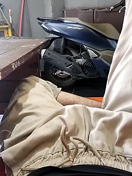 Snapshot of Juliano69xv chatting on 02-08-26, 07:06 Juliano69xv online show from 02-08-26, 07:06