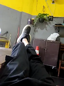 Snapshot of Juliano69xv chatting on 02-12-26, 08:15 Juliano69xv online show from 02-12-26, 08:15