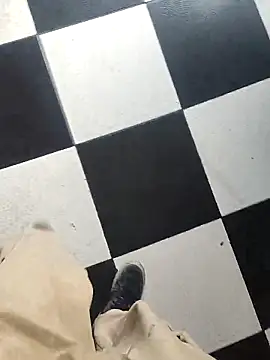 Snapshot of Juliano69xv chatting on 02-21-26, 01:01 Juliano69xv online show from 02-21-26, 01:01