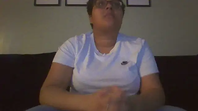 vanilla chocolate23 online show from 02-05-25, 05:20