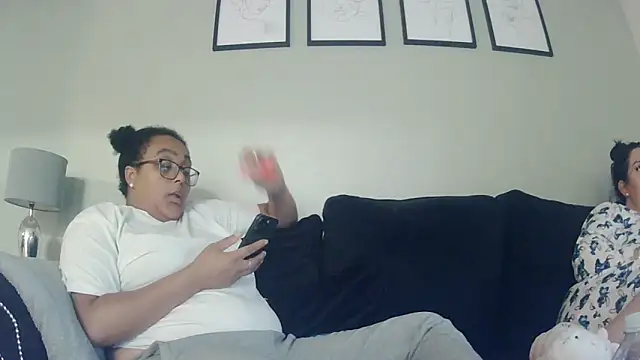 vanilla chocolate23 online show from 09-08-25, 06:07