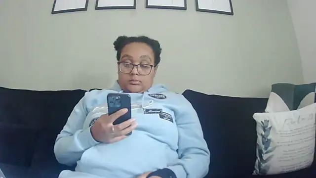 vanilla chocolate23 online show from 09-16-25, 01:56