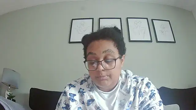 vanilla chocolate23 online show from 10-18-25, 10:16