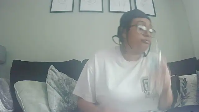 Snapshot of vanilla_chocolate23 chatting on 05-21-26, 07:59 vanilla chocolate23 online show from 05-21-26, 07:59