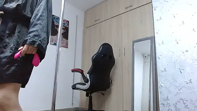 Amanda whitee online show from 02-08-25, 09:03