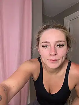 Snapshot of lexybabyxo chatting on 05-19-26, 10:43 lexybabyxo online show from 05-19-26, 10:43