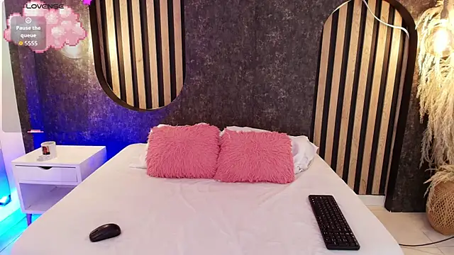 miss10 antonella online show from 09-11-25, 12:05