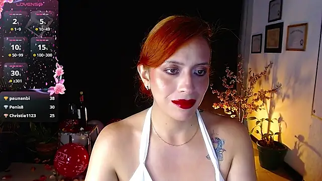 Snapshot of sahra_taylor_ chatting on 02-14-25, 08:15 sahra taylor online show from 02-14-25, 08:15