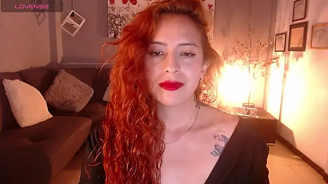 Snapshot of sahra_taylor_ chatting on 02-28-25, 09:01 sahra taylor online show from 02-28-25, 09:01