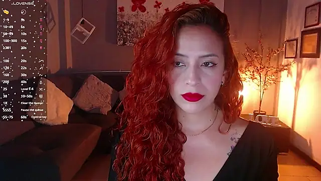 Snapshot of sahra_taylor_ chatting on 03-14-25, 02:08 sahra taylor online show from 03-14-25, 02:08