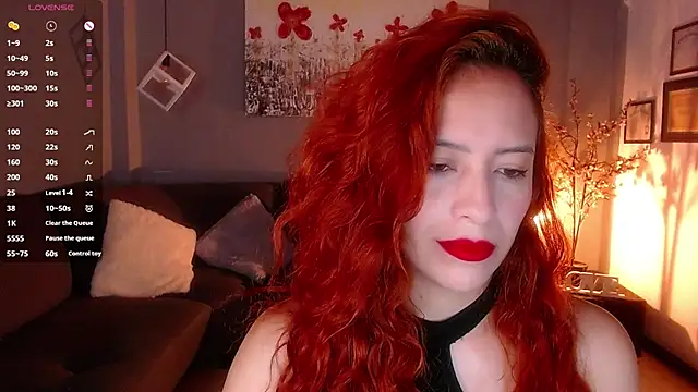 Snapshot of sahra_taylor_ chatting on 03-19-25, 02:13 sahra taylor online show from 03-19-25, 02:13